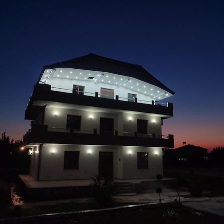 Caca Hotel Rinas Zewnętrze zdjęcie