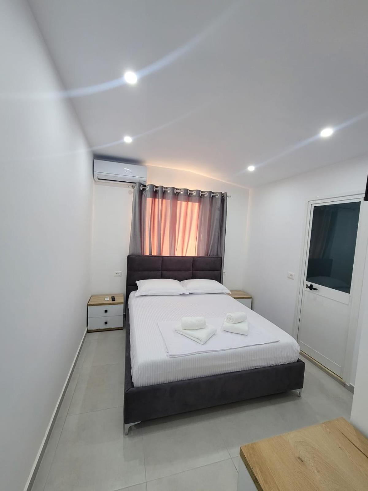 Caca Hotel Rinas Zewnętrze zdjęcie