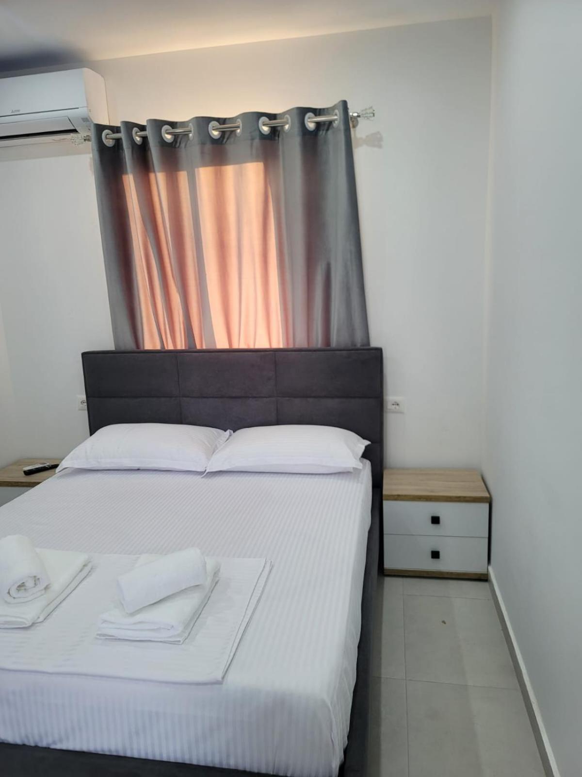 Caca Hotel Rinas Zewnętrze zdjęcie